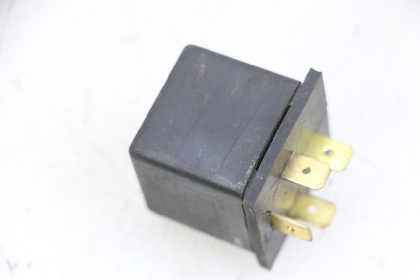 photo de RELAIS DEMARREUR YAMAHA TZR 50 (2008 - 2016) - Autre angle de vue