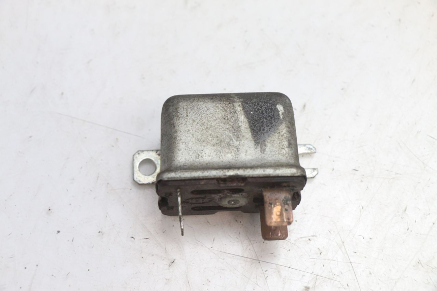 photo de RELAIS DEMARREUR PIAGGIO VESPA PK FL 2T 50 (1990 - 1996) - Détail de la pièce