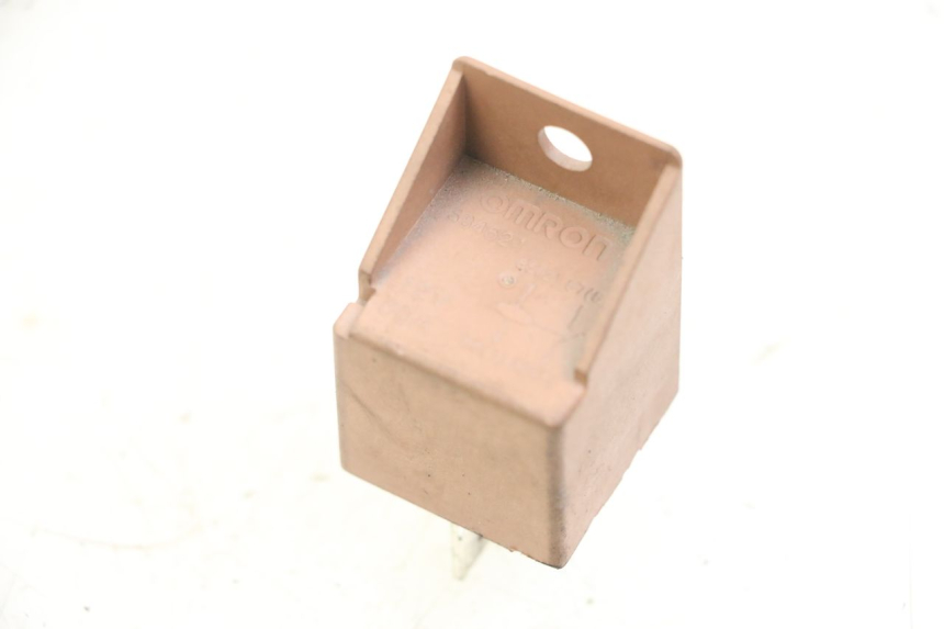 photo de RELAIS DEMARREUR PIAGGIO XEVO - X EVO 125 (2007 - 2016) - Vue principale