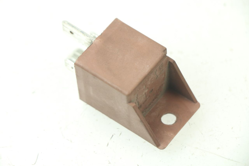 photo de RELAIS DEMARREUR PIAGGIO XEVO X-EVO 250 (2007 - 2012)