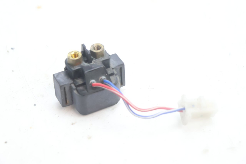 photo de RELAIS DEMARREUR YAMAHA YP MAJESTY 125 (2007 - 2010) - Zoom état d’usage