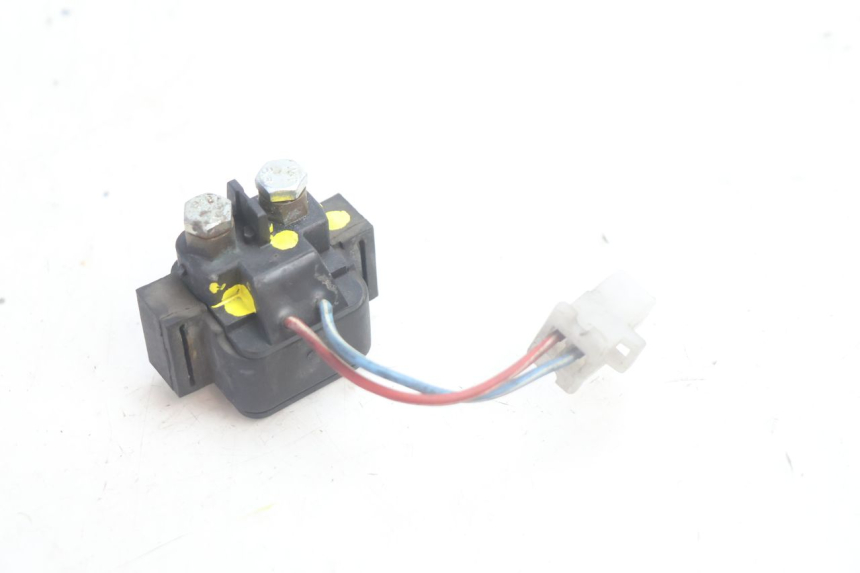photo de RELAIS DEMARREUR YAMAHA YP MAJESTY 125 (2002 - 2006) - Zoom état d’usage