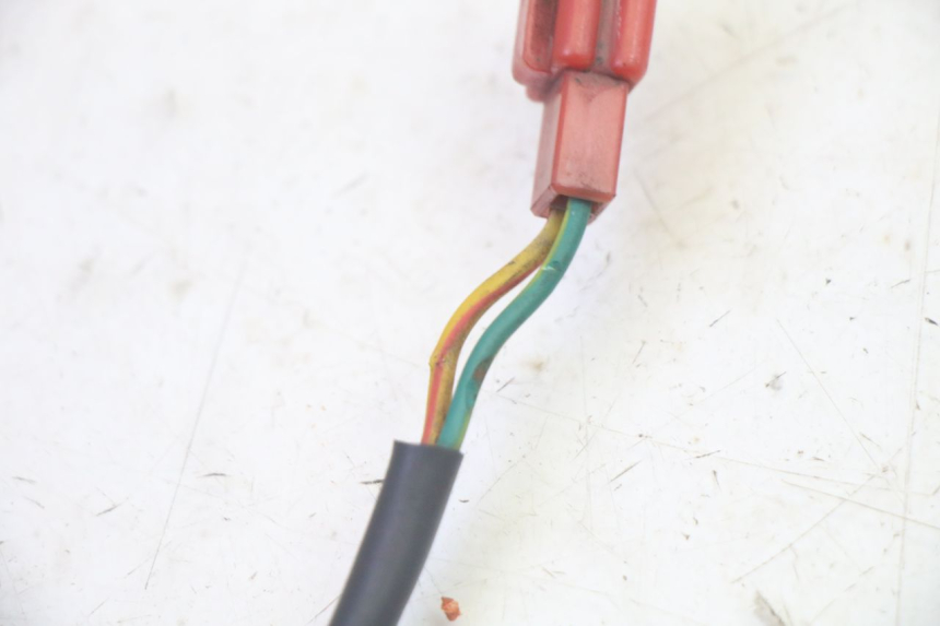 photo de RELAIS DEMARREUR KYMCO ZING 125 (1997 - 2003) - Gros plan technique