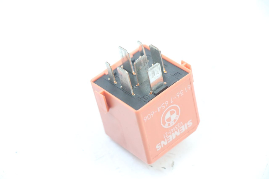 photo de RELAIS ELECTRIQUE BMW C1 125 (2000 - 2003)