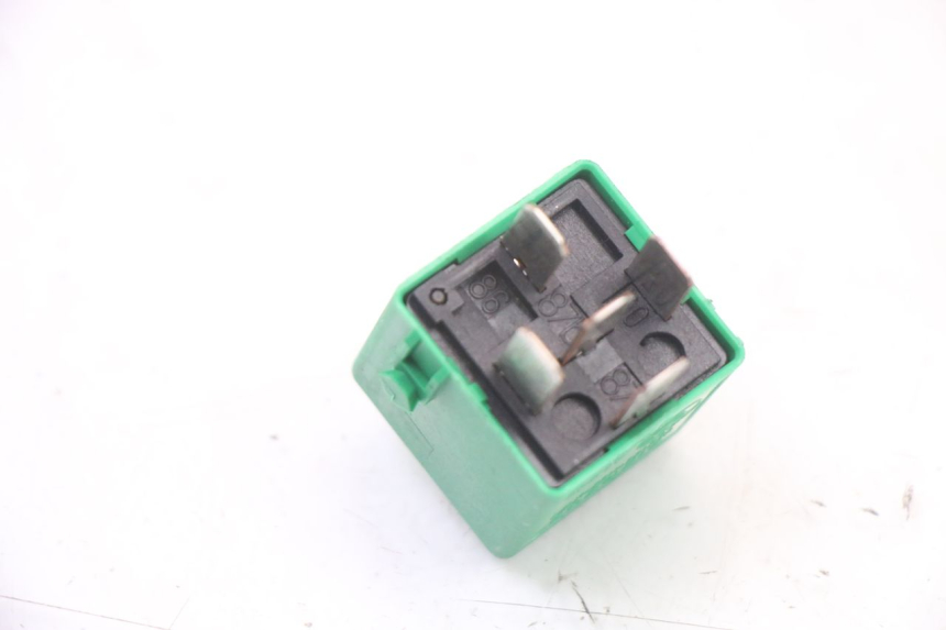 photo de RELAIS ELECTRIQUE BMW C1 125 (2000 - 2003)