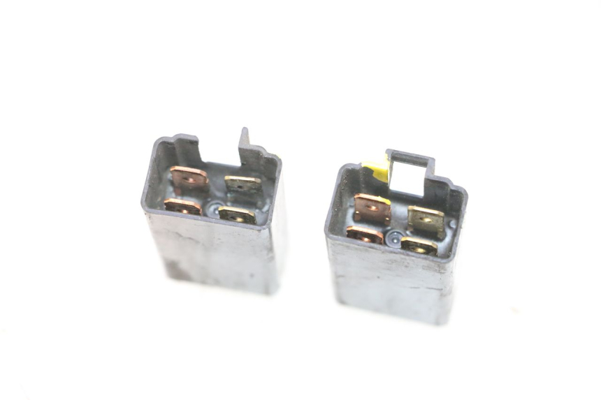 photo de RELAIS ELECTRIQUE SUZUKI BURGMAN 125 (2007 - 2014) - Autre angle de vue