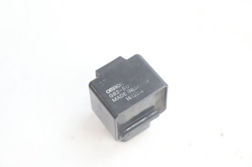 photo de RELAIS ELECTRIQUE SUZUKI BURGMAN EXECUTIVE ABS 650 (2006 - 2012) - Zoom état d’usage