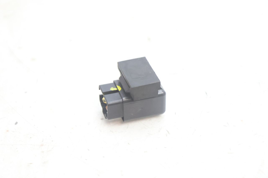 photo de RELAIS ELECTRIQUE SUZUKI BURGMAN EXECUTIVE ABS 650 (2006 - 2012) - Détail de la pièce
