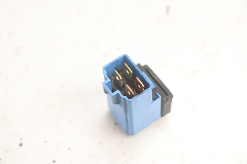 photo de RELAIS ELECTRIQUE SUZUKI BURGMAN EXECUTIVE ABS 650 (2006 - 2012) - Zoom état d’usage