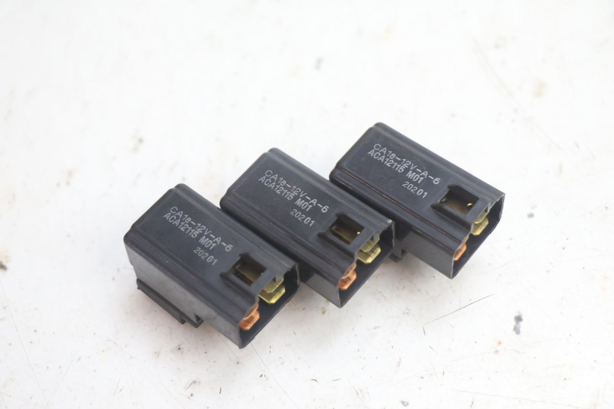 photo de RELAIS ELECTRIQUE SUZUKI BURGMAN EXECUTIVE ABS 650 (2006 - 2012) - Vue principale