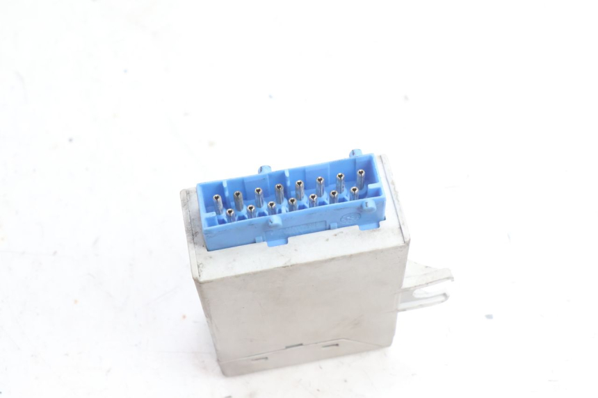 photo de RELAIS ELECTRIQUE BMW C1 125 (2000 - 2003) - Zoom état d’usage