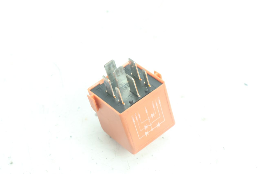 photo de RELAIS ELECTRIQUE BMW C1 125 (2000 - 2003) - Zoom état d’usage