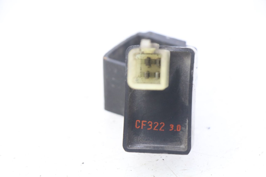 photo de RELAIS ELECTRIQUE HONDA CBR RR FIREBLADE 900 (1992 - 1994)