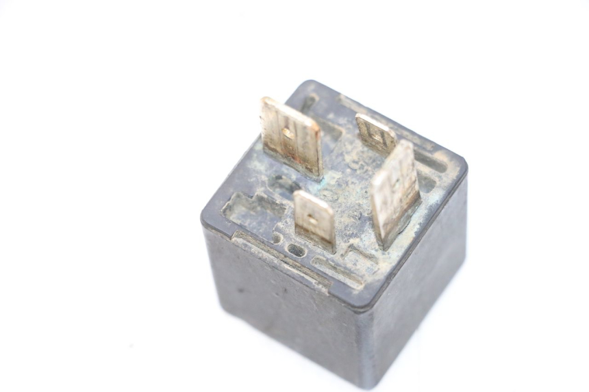 photo de RELAIS ELECTRIQUE HM HONDA DERAPAGE 50 (2007 - 2009) - Autre angle de vue