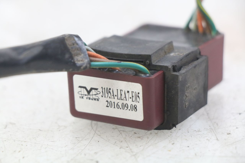 photo de RELAIS ELECTRIQUE KYMCO DOWNTOWN ABS 125 (2015 - 2017)