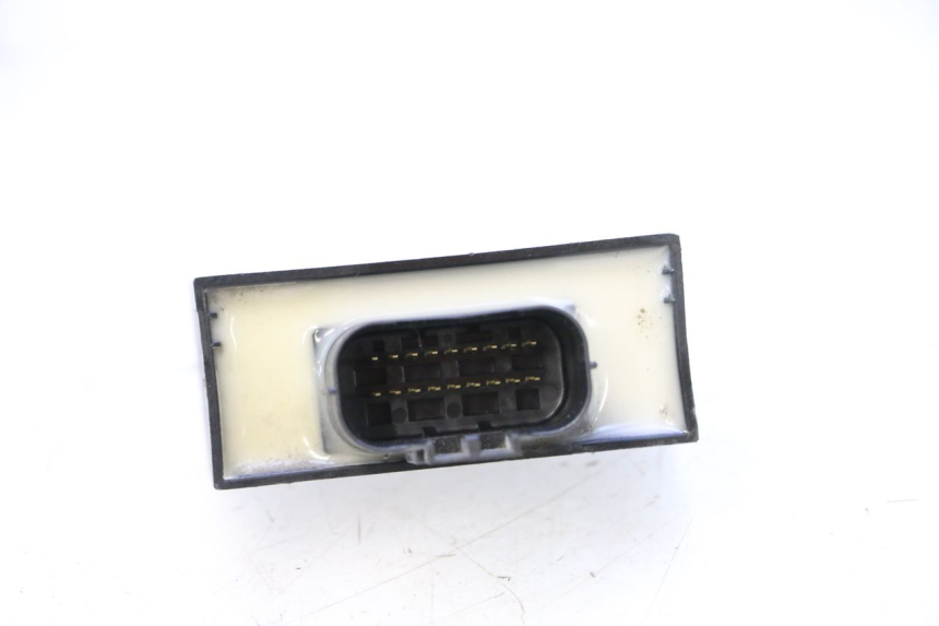 photo de RELAIS ELECTRIQUE JM MOTORS EVOLIS 4T 50 (2018 - 2022) - Gros plan technique