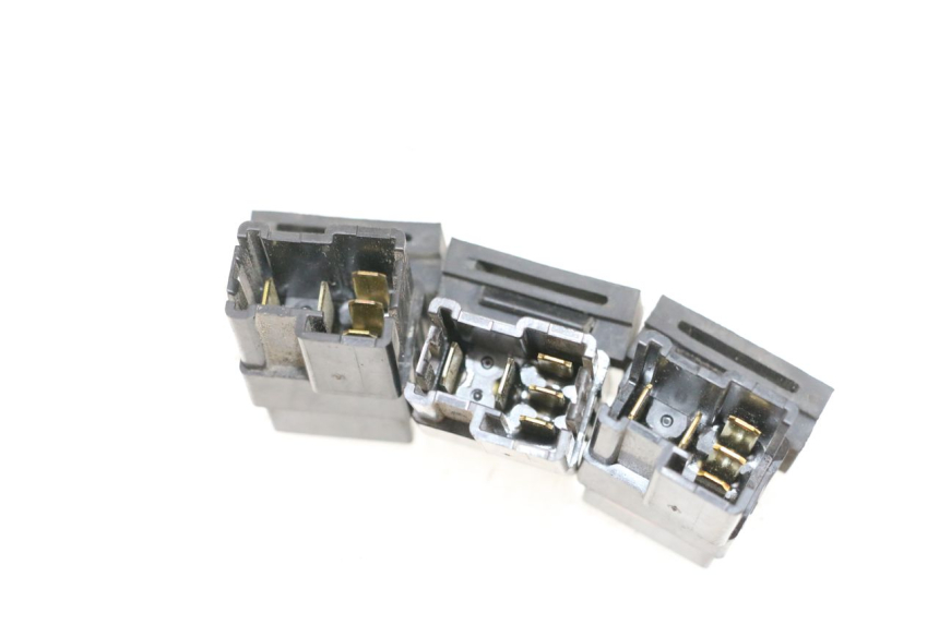 photo de RELAIS ELECTRIQUE YAMAHA FJR ABS 1300 (2006 - 2012) - Zoom état d’usage