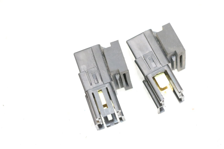 photo de RELAIS ELECTRIQUE YAMAHA FJR ABS 1300 (2006 - 2012) - Autre angle de vue