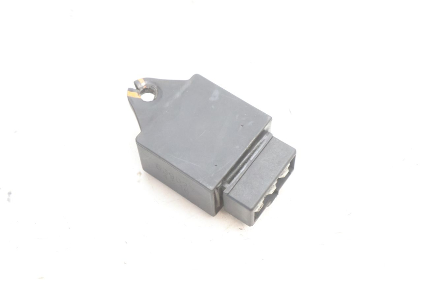 photo de RELAIS ELECTRIQUE PIAGGIO FLY 2T 50 (2004 - 2017) - Gros plan technique