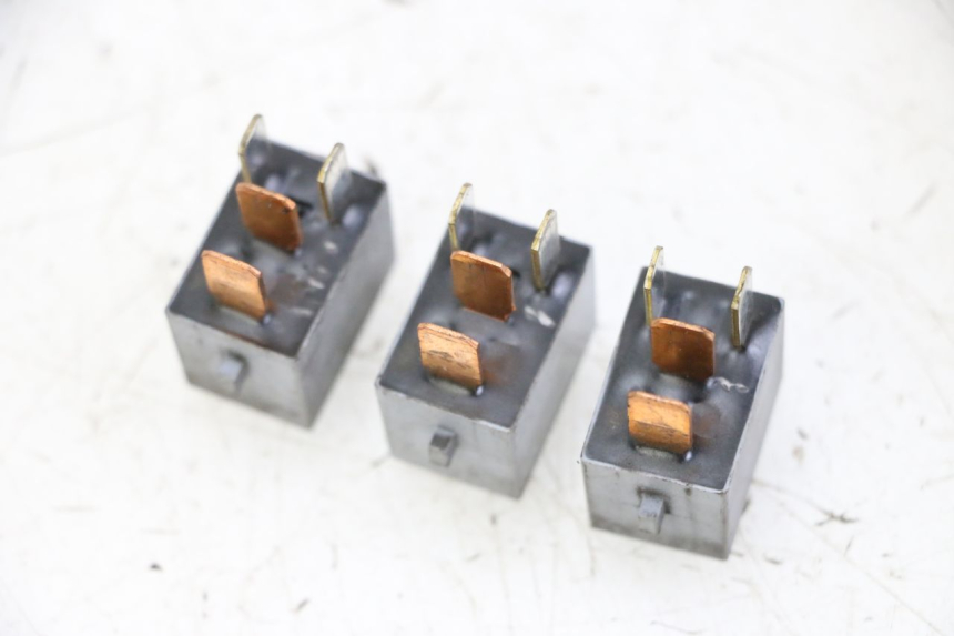 photo de RELAIS ELECTRIQUE HONDA FORZA ABS 300 (2013 - 2019)