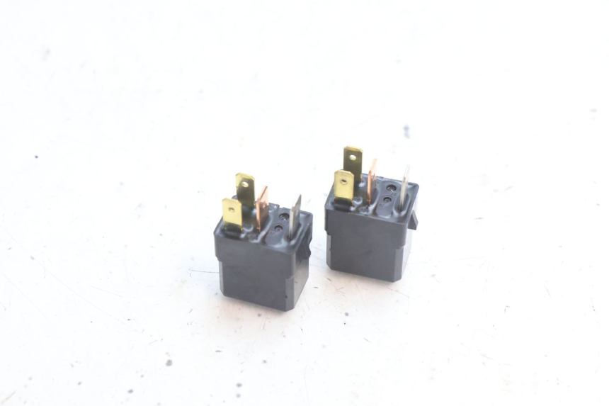 photo de RELAIS ELECTRIQUE YAMAHA FZ8 800 (2010 - 2016) - Détail de la pièce