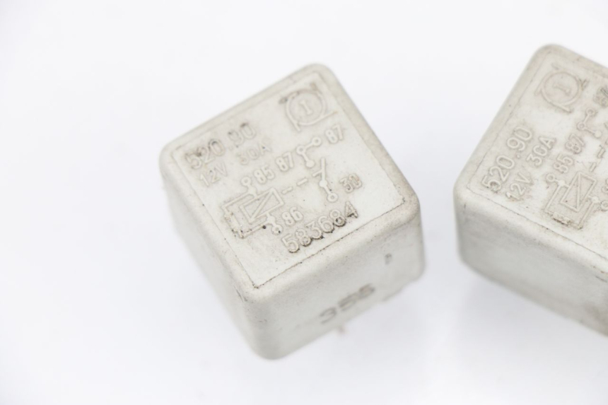 photo de RELAIS ELECTRIQUE GILERA NEXUS 125 (2007 - 2009)