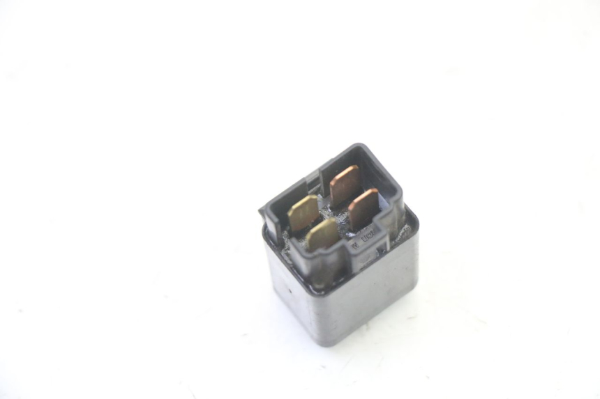 photo de RELAIS ELECTRIQUE SUZUKI GS GSE 500 (2001 - 2003)