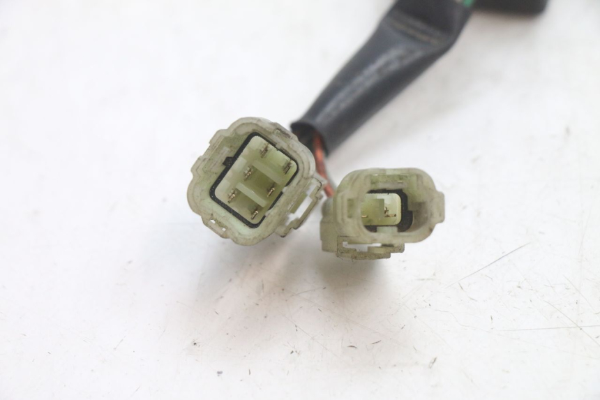 photo de RELAIS ELECTRIQUE SYM GTS EVO 125 (2009 - 2013) - Autre angle de vue