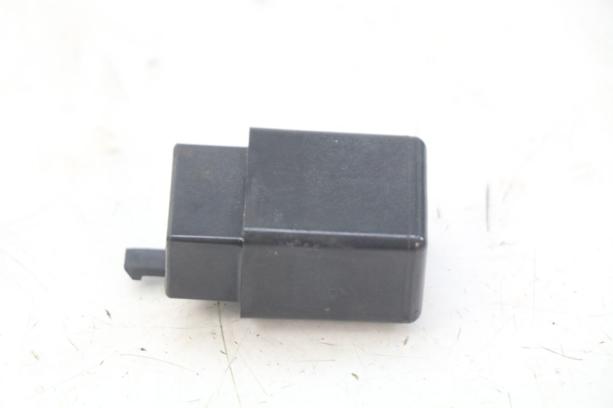 photo de RELAIS ELECTRIQUE HONDA FES PANTHEON 2T 125 (1998 - 2002)