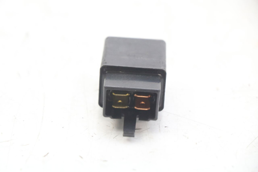 photo de RELAIS ELECTRIQUE HONDA FES PANTHEON 2T 125 (1998 - 2002)