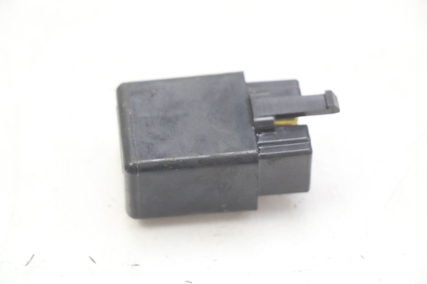 photo de RELAIS ELECTRIQUE HONDA FES PANTHEON 2T 125 (1998 - 2002)