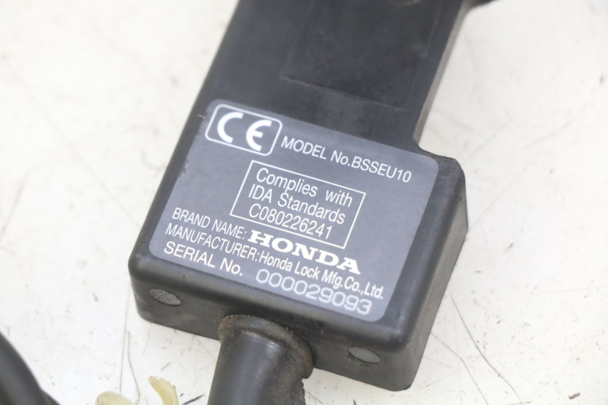 photo de RELAIS ELECTRIQUE HONDA FJS SILVERWING SILVER WING 400 (2009 - 2016)