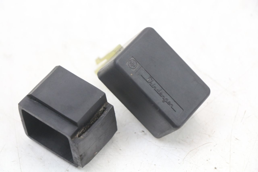 photo de RELAIS ELECTRIQUE HONDA NTV DEAUVILLE 650 (1998 - 2001)