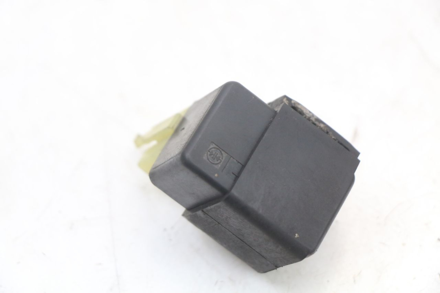 photo de RELAIS ELECTRIQUE HONDA NTV DEAUVILLE 650 (1998 - 2001)