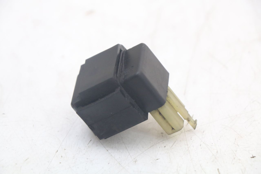 photo de RELAIS ELECTRIQUE HONDA NTV DEAUVILLE 650 (1998 - 2001)