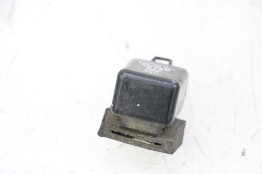 photo de RELAIS ELECTRIQUE SYM JOYMAX 125 (2010 - 2017)