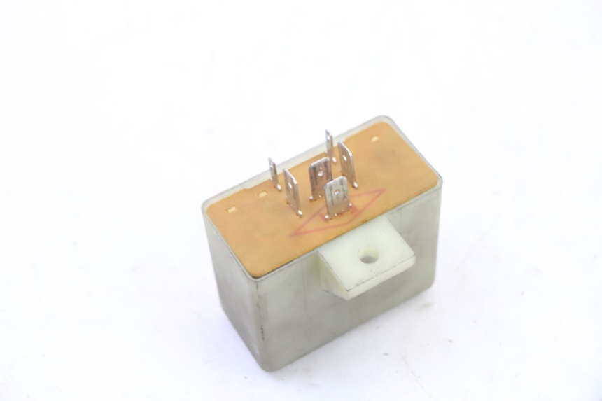 photo de RELAIS ELECTRIQUE BMW K 75 RT 750 (1989 - 1997)