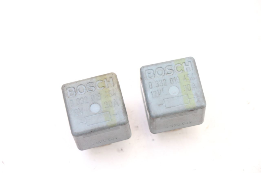 photo de RELAIS ELECTRIQUE BMW K 75 RT 750 (1989 - 1997)