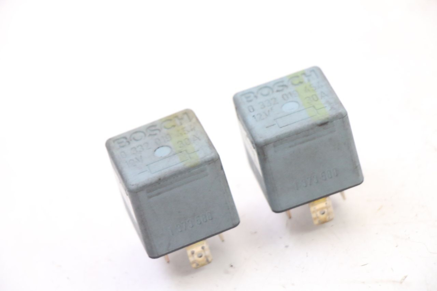 photo de RELAIS ELECTRIQUE BMW K 75 RT 750 (1989 - 1997)