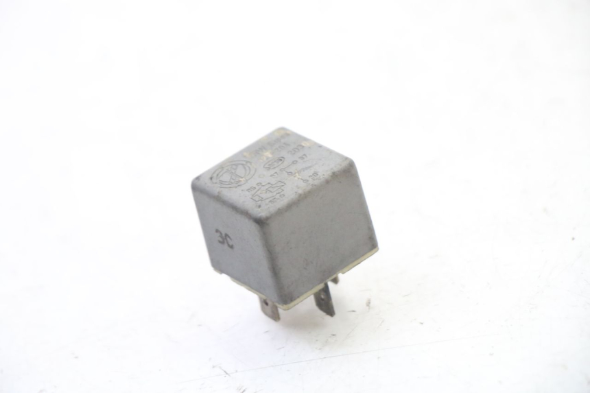 photo de RELAIS ELECTRIQUE BMW K 75 RT 750 (1989 - 1997)