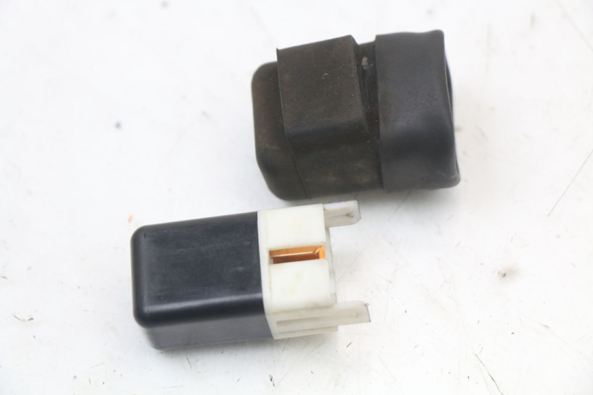 photo de RELAIS ELECTRIQUE KAWASAKI ZR7 ZR-7 S 750 (1999 - 2004)