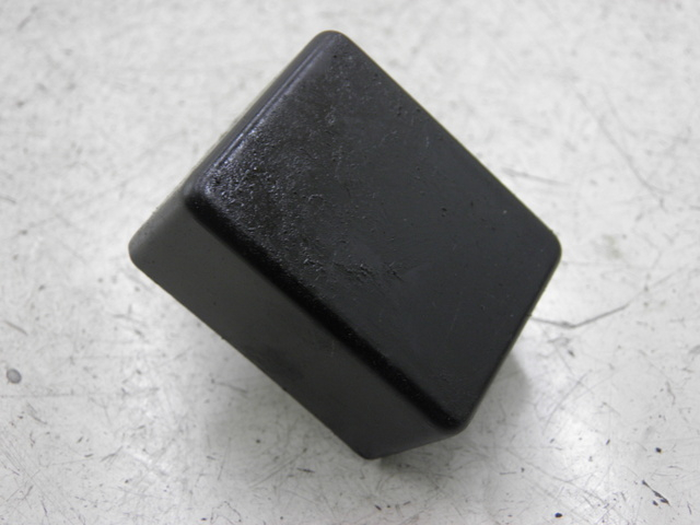 photo de RELAIS ELECTRIQUE KAWASAKI ZZR 600 (1995 - 2004)