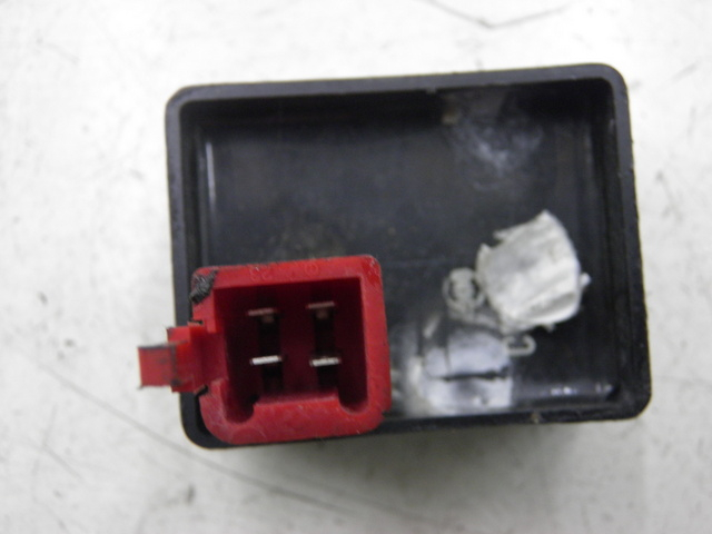 photo de RELAIS ELECTRIQUE KAWASAKI ZZR 600 (1995 - 2004)