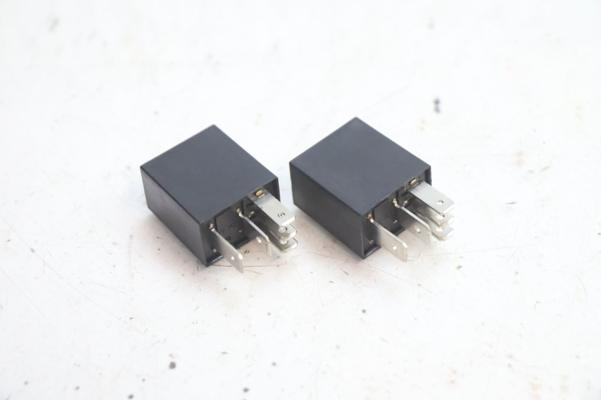 photo de RELAIS ELECTRIQUE PEUGEOT KISBEE 4T 50 (2018 - 2022) - Autre angle de vue
