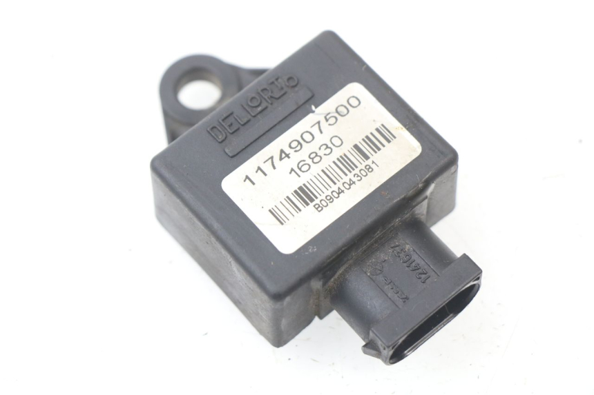 photo de RELAIS ELECTRIQUE PEUGEOT LUDIX ONE 50 (2004 - 2006) - Vue principale