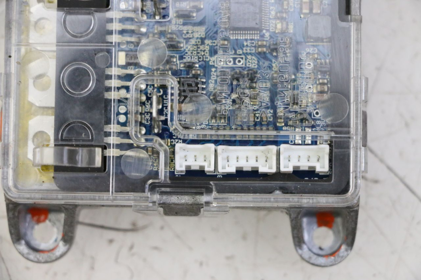 photo de RELAIS ELECTRIQUE XIAOMI MI PRO 2 1