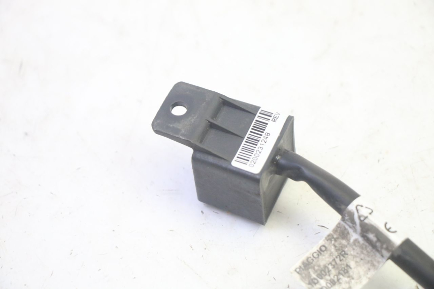 photo de RELAIS ELECTRIQUE PIAGGIO MP3 HPE 350 (2018 - 2020) - Gros plan technique
