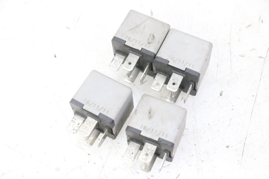 photo de RELAIS ELECTRIQUE PIAGGIO MP3 LT 300 (2010 - 2016)