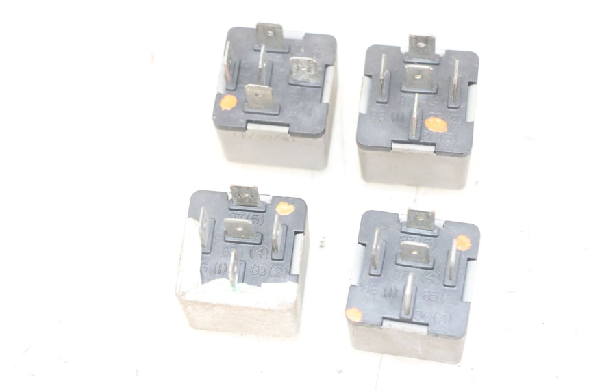 photo de RELAIS ELECTRIQUE PIAGGIO MP3 LT 300 (2010 - 2016) - Détail de la pièce