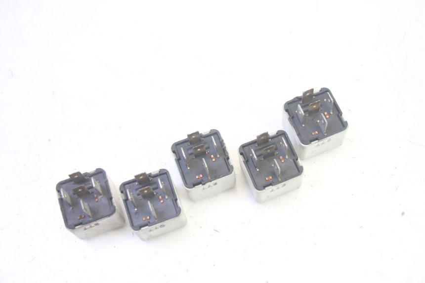 photo de RELAIS ELECTRIQUE PIAGGIO MP3 LT 400 (2007 - 2012) - Autre angle de vue